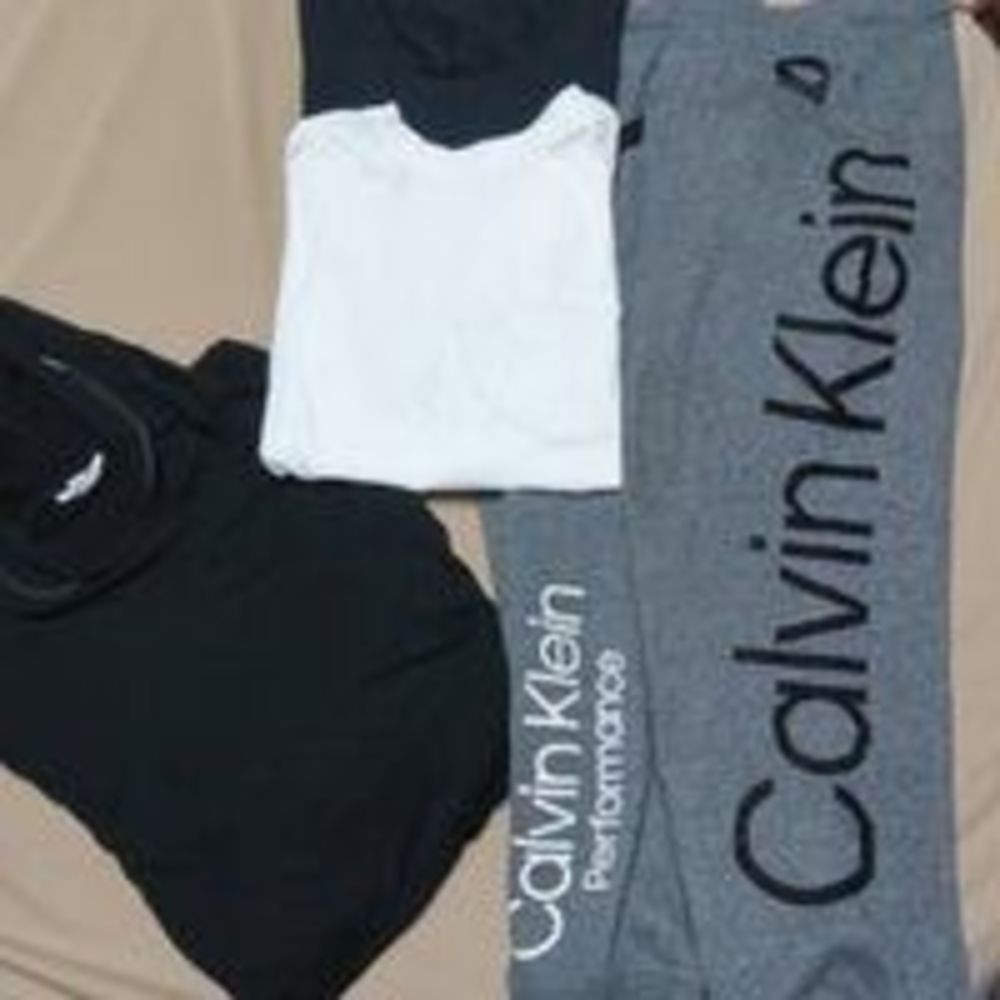 Womens Calvin Klein excercise/lounge bundle